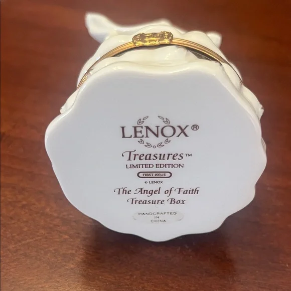 Lenox Angel of Faith White and Gold Box - Picture 2 of 5